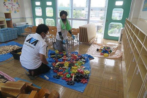 「キノシールド」施工最中の様子